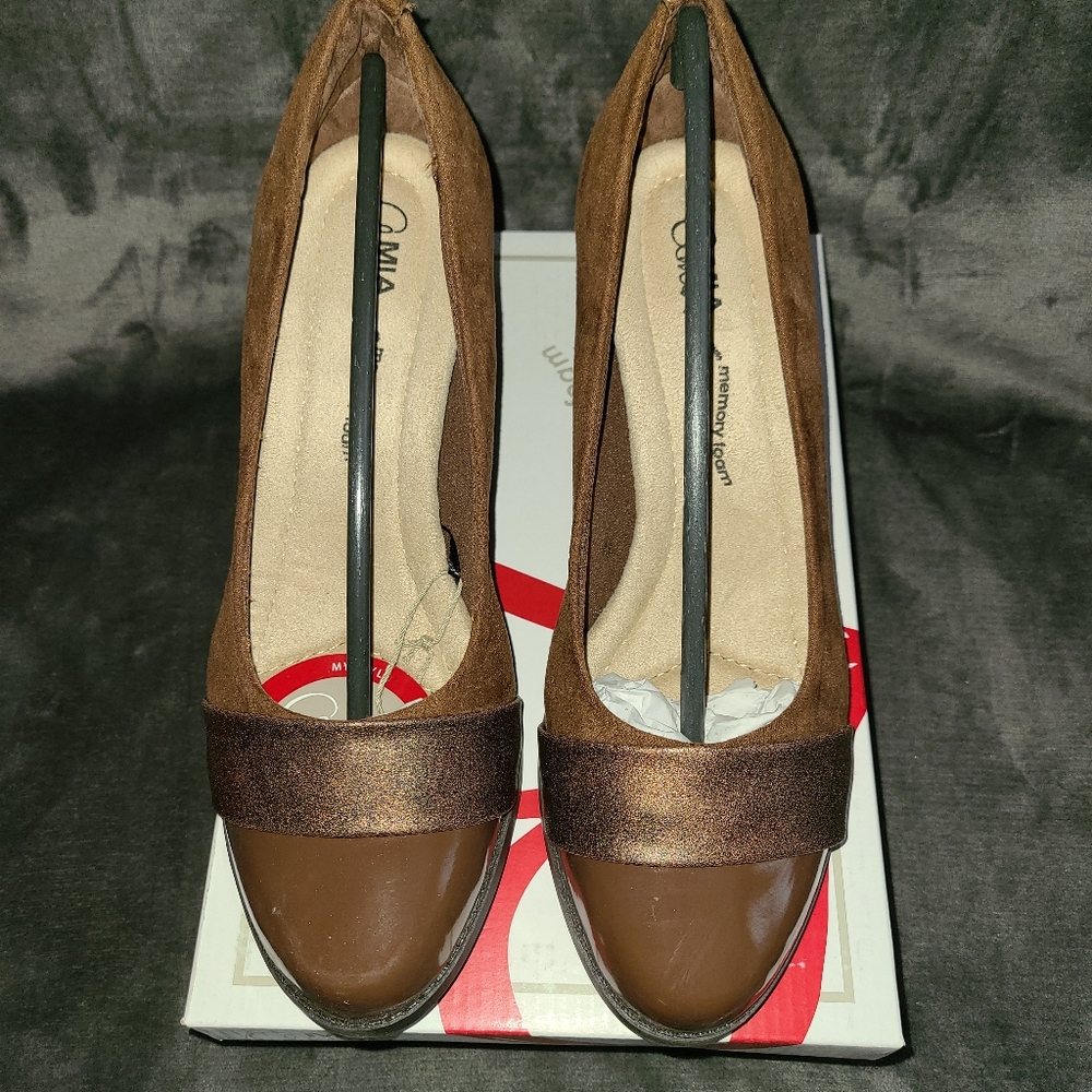 Mia Amore Pump